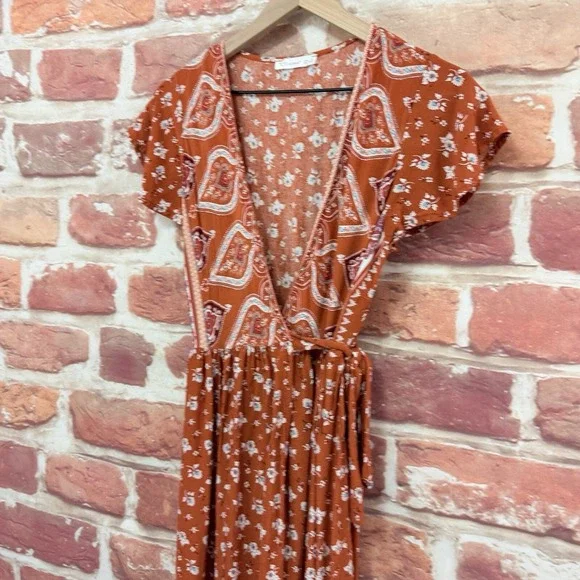 R Vivimos Wrap Dress Women's Small Rust Orange Brown Boho Floral Abstract Midi - Picture 4 of 8